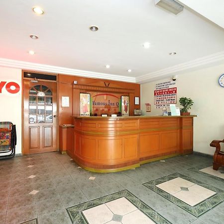Oyo 764 Hotel Famous Inn Malacca Екстериор снимка