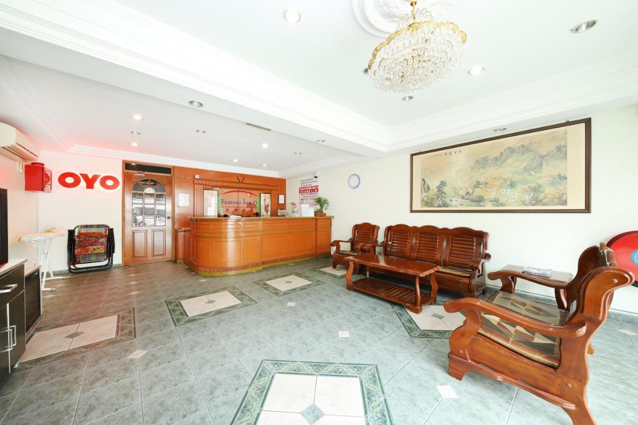Oyo 764 Hotel Famous Inn Malacca Екстериор снимка