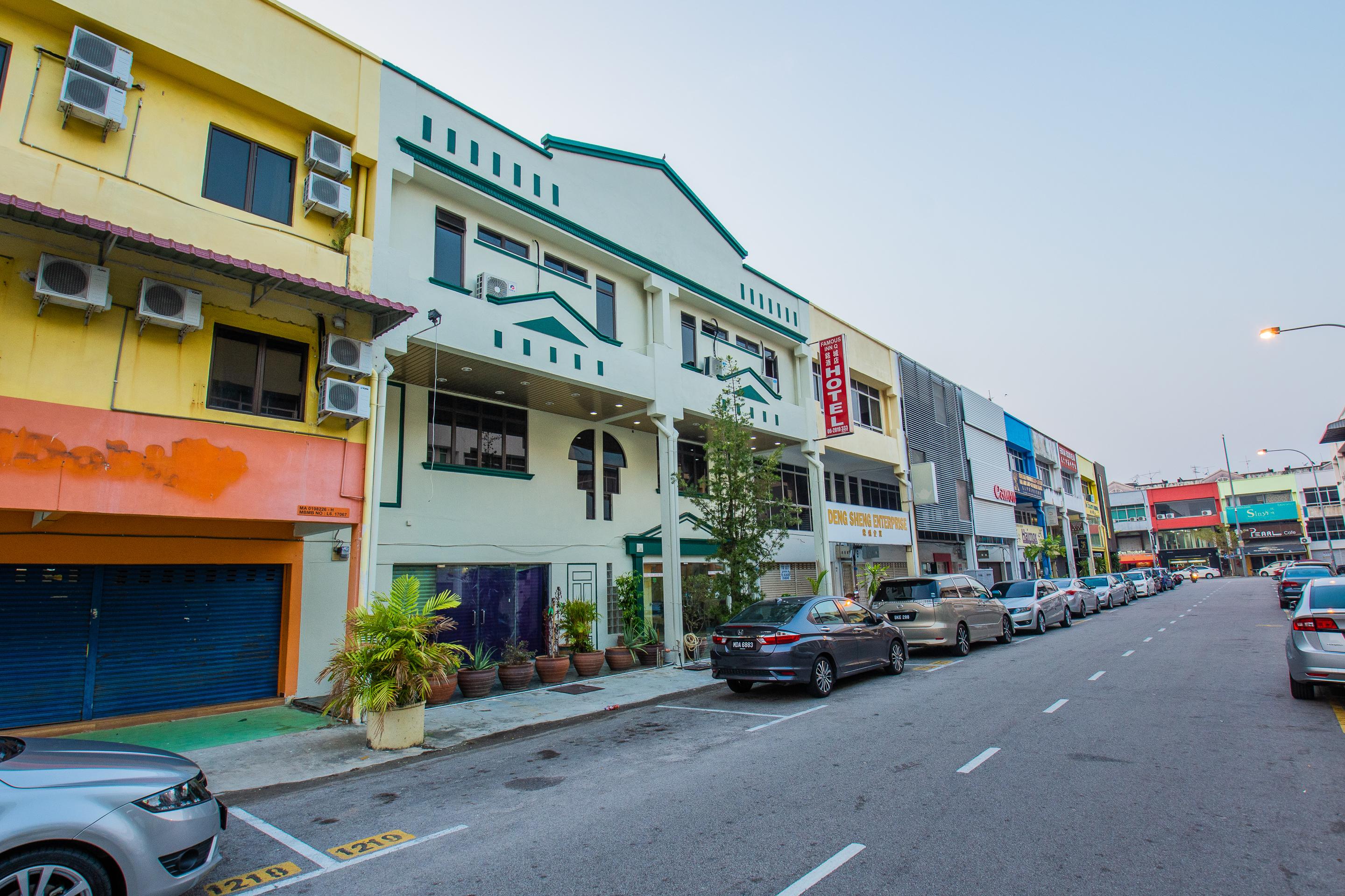 Oyo 764 Hotel Famous Inn Malacca Екстериор снимка